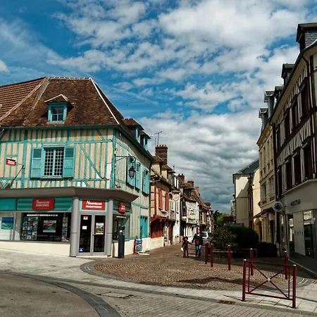 Duplex Calme & Cosy - 2 Min Gares & Proche Aeroport Beauvais