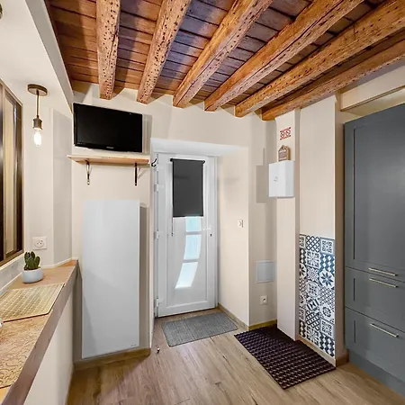 アパート Duplex Cosy Avec Netflix & Amazon Prime ボーヴェ